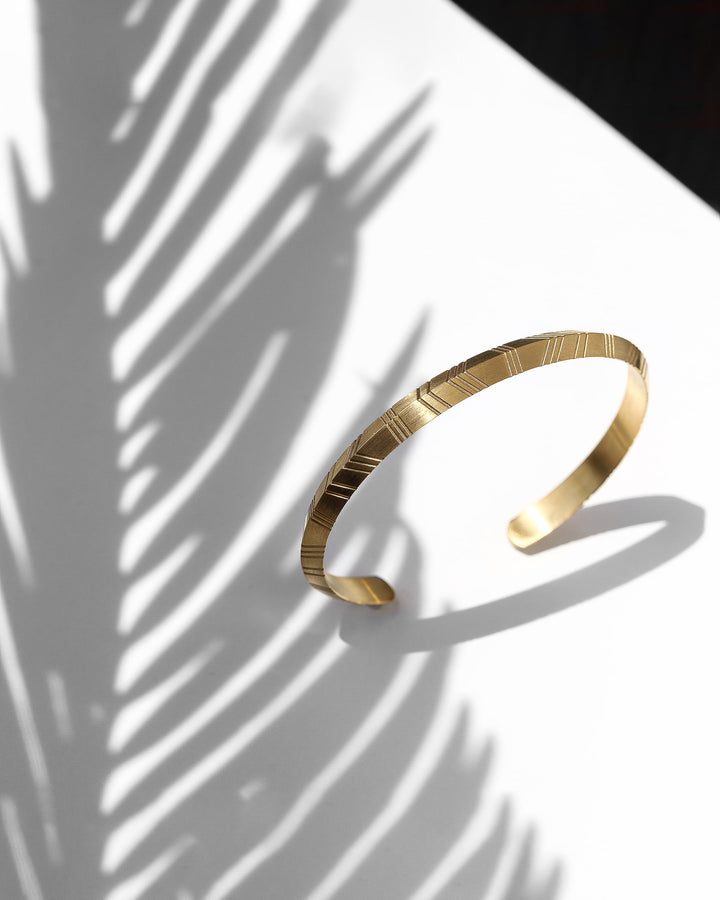 stainless native bangle #B11