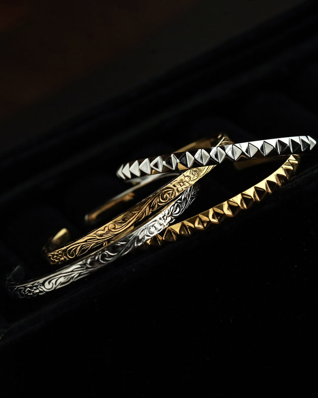 316L stud bangle #B17