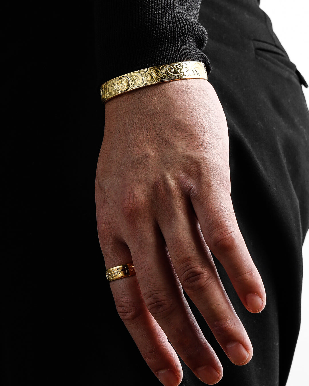316L hawaiian coin bangle #B27