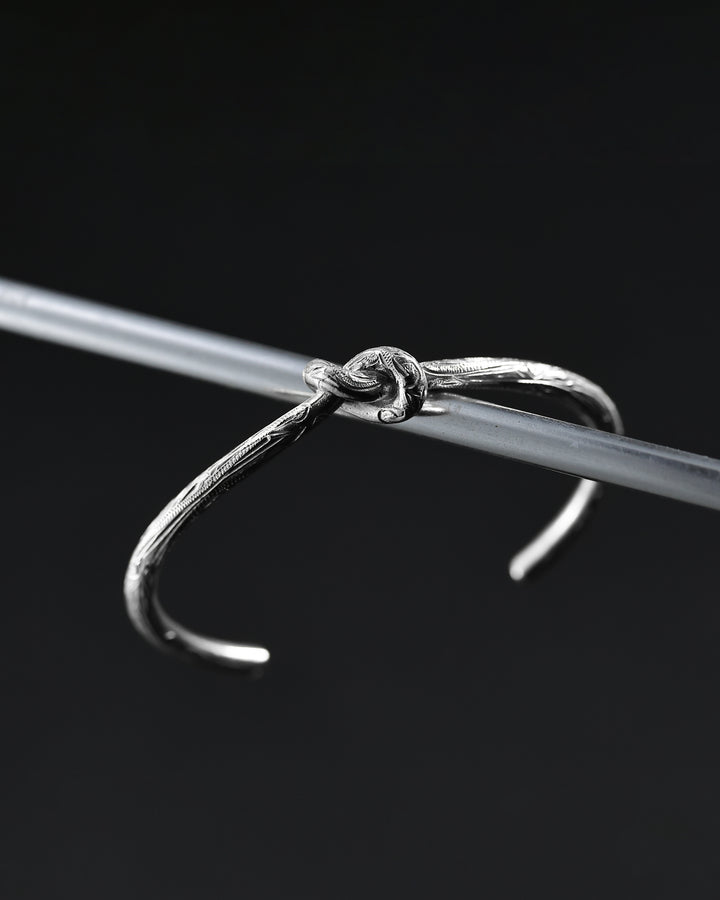 316L hawaiian knot bangle #B35