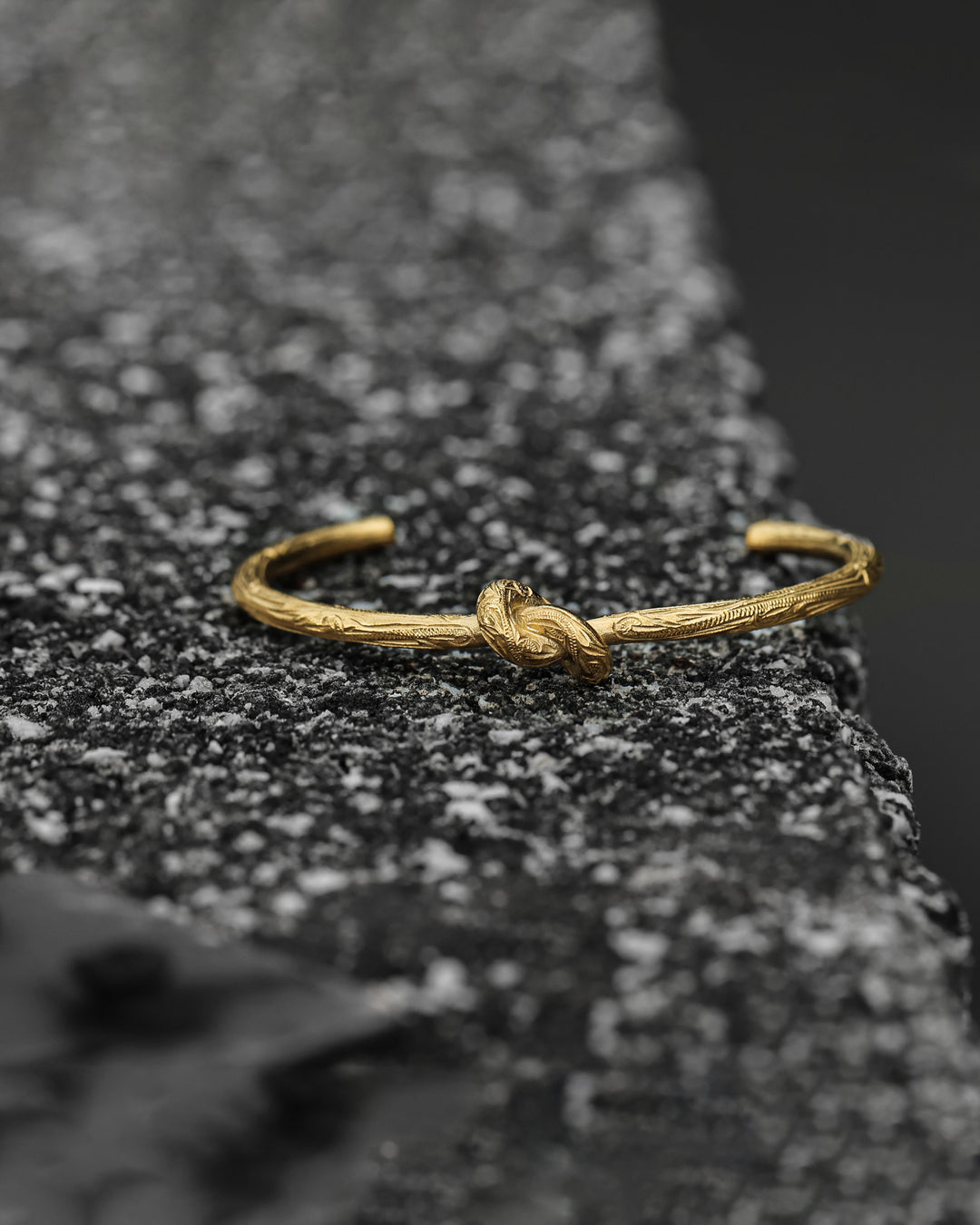 316L hawaiian knot bangle #B35