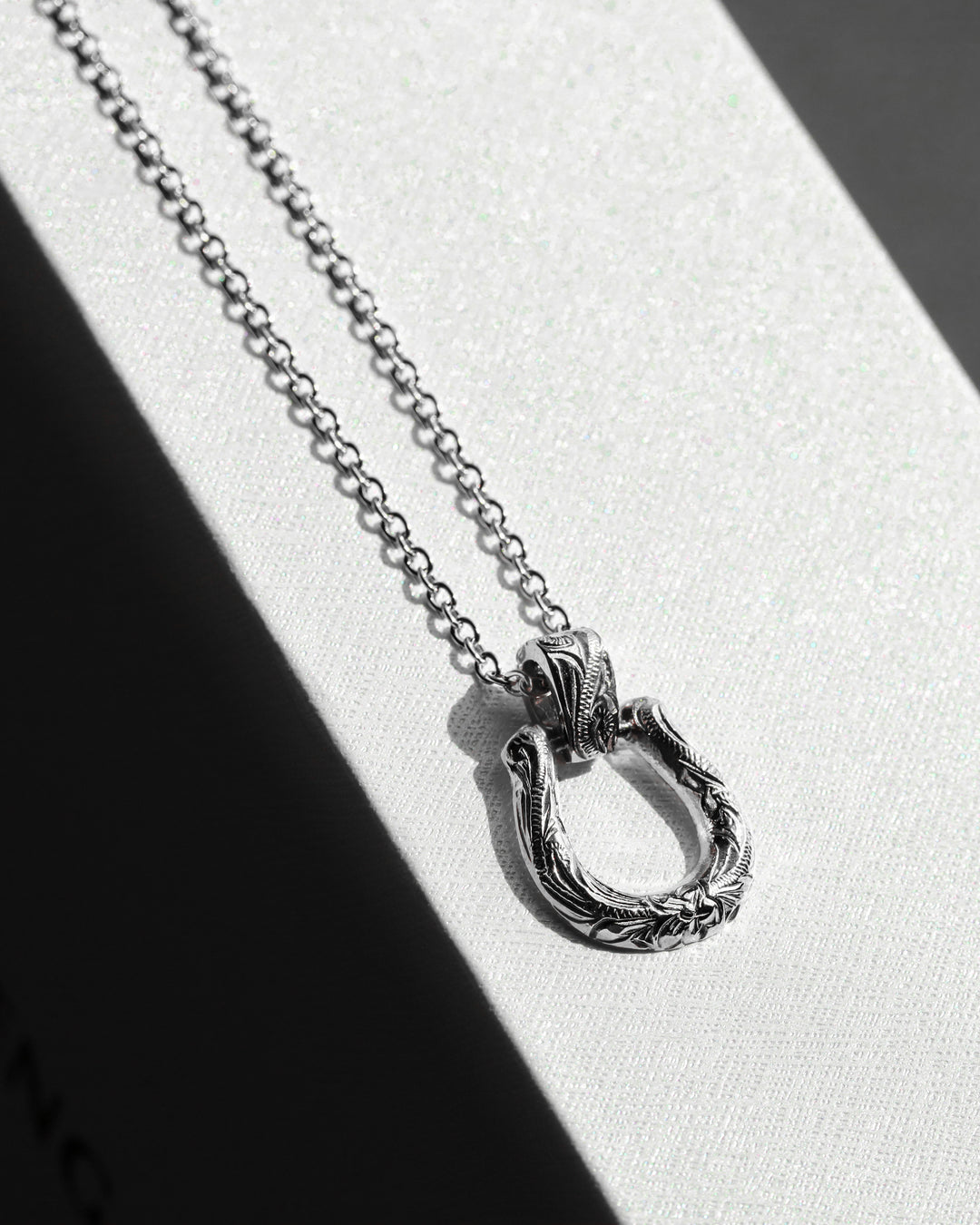 316L hawaiian horseshoe necklace #N28