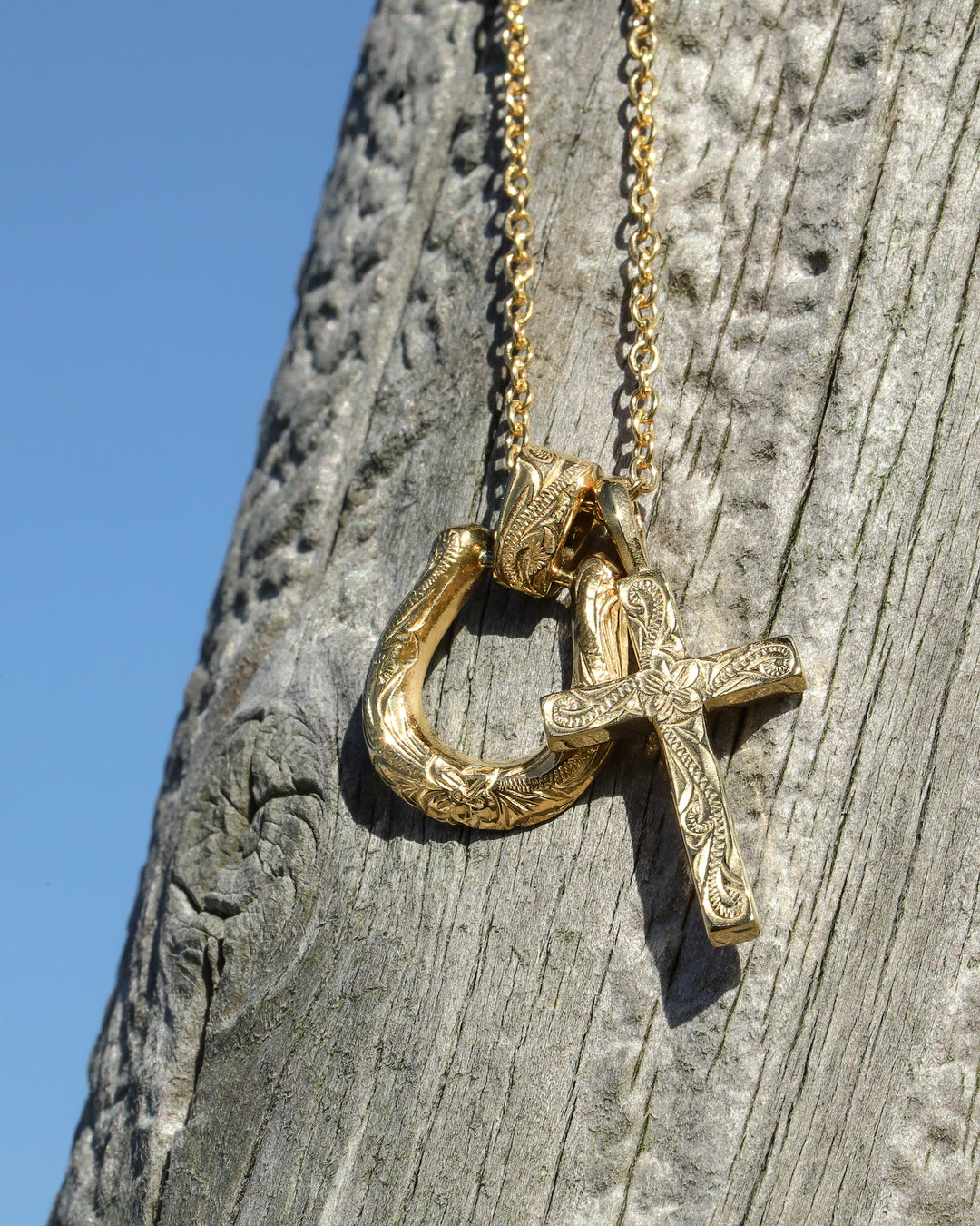 316L hawaiian horseshoe & cross necklace #N29