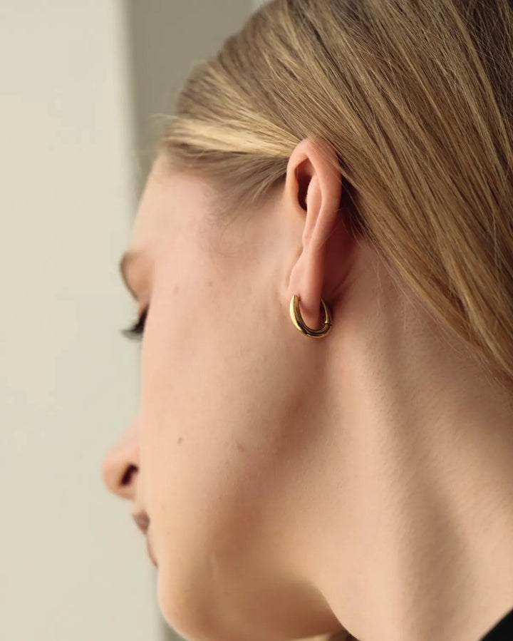 316L oval pierce #P17